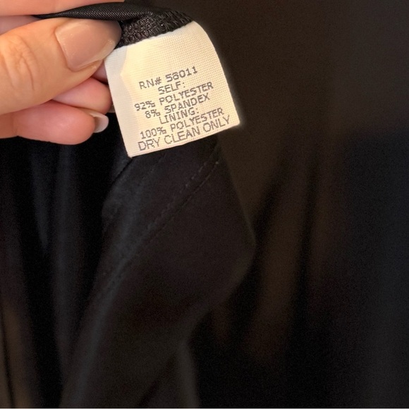 David Meister V-Neck Classic Black Cocktail Party Sheath Dress- Size 2 - Picture 3 of 9